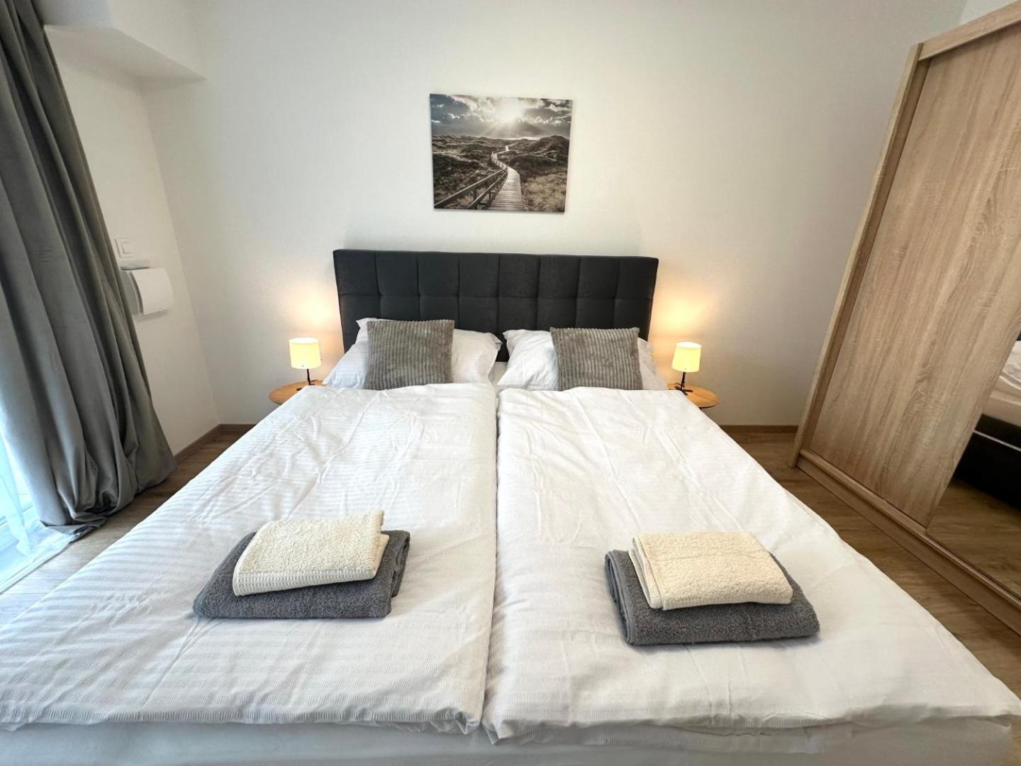 2 Room Apartment, New Building, Balcony, 208 Rovinka Exteriör bild