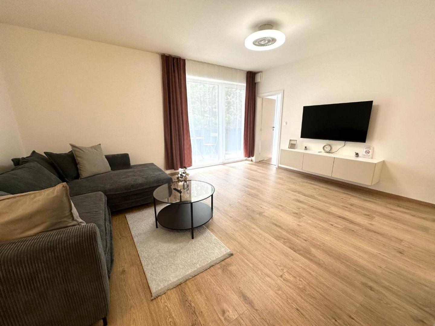 2 Room Apartment, New Building, Balcony, 208 Rovinka Exteriör bild