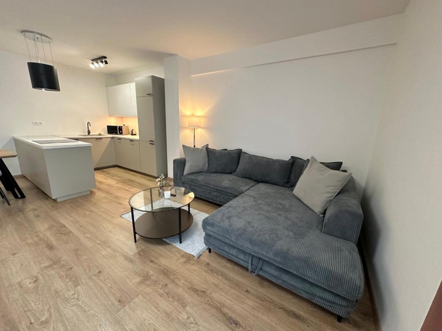 2 Room Apartment, New Building, Balcony, 208 Rovinka Exteriör bild